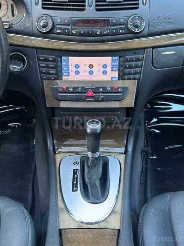 Mercedes E 320 2002, 269,900 km - 3.2 l - Bakı