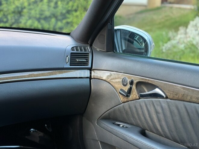 Mercedes E 320 2002, 269,900 km - 3.2 l - Bakı