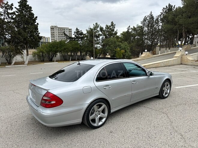 Mercedes E 320 2002, 269,900 km - 3.2 l - Bakı