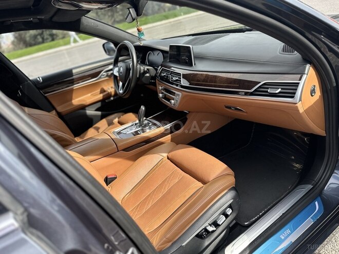 BMW 740 2016, 130,000 km - 3.0 l - Bakı