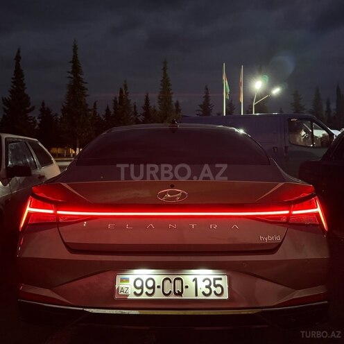 Hyundai Elantra 2022, 19,500 km - 1.6 l - Zaqatala
