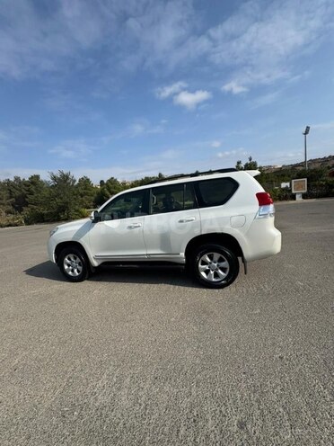 Toyota Land Cruiser Prado 2013, 280,000 km - 2.7 л - Bakı