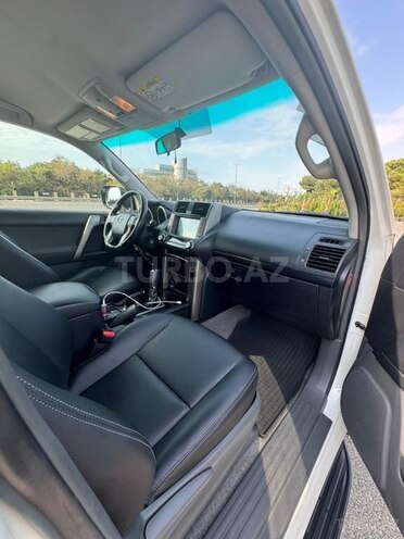 Toyota Land Cruiser Prado 2013, 280,000 km - 2.7 л - Bakı