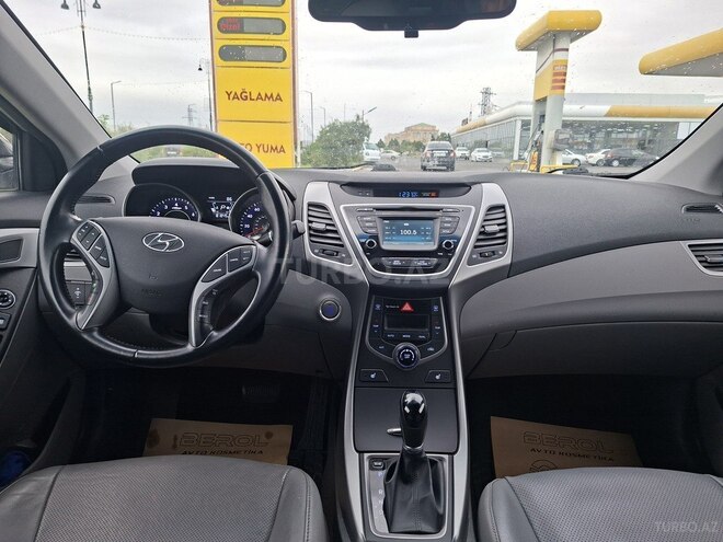Hyundai Elantra 2015, 130,357 km - 1.8 л - Bakı