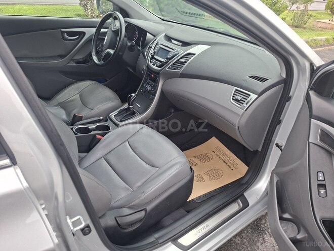 Hyundai Elantra 2015, 130,357 km - 1.8 л - Bakı