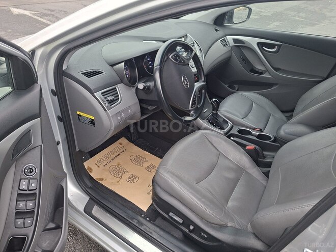 Hyundai Elantra 2015, 130,357 km - 1.8 л - Bakı