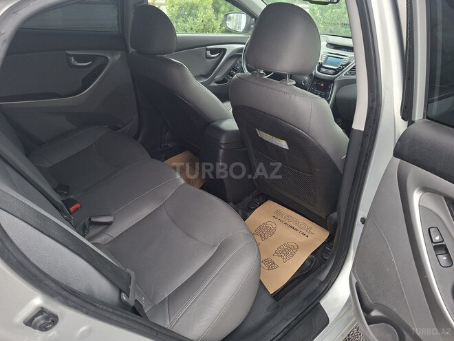 Hyundai Elantra 2015, 130,357 km - 1.8 л - Bakı