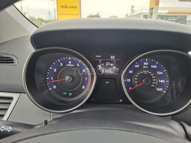 Hyundai Elantra 2015, 130,357 km - 1.8 л - Bakı