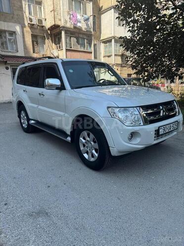Mitsubishi Pajero 2013, 230,000 km - 3.5 л - Bakı