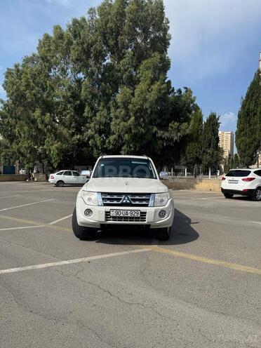 Mitsubishi Pajero 2013, 230,000 km - 3.5 л - Bakı