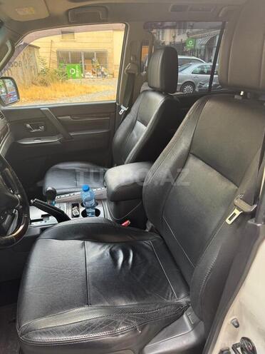 Mitsubishi Pajero 2013, 230,000 km - 3.5 л - Bakı