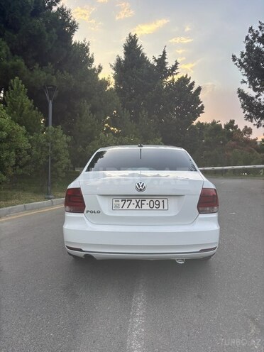 Volkswagen Polo 2018, 110,000 km - 1.6 л - Bakı