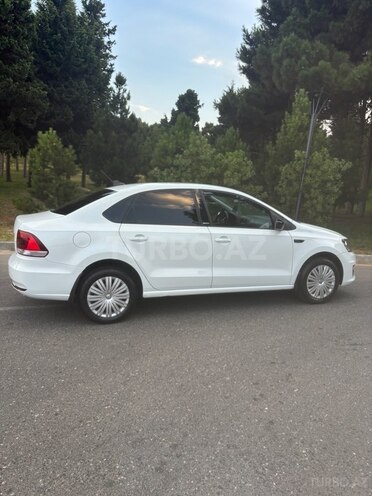 Volkswagen Polo 2018, 110,000 km - 1.6 л - Bakı