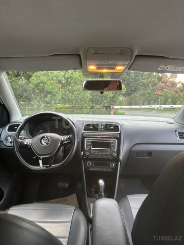Volkswagen Polo 2018, 110,000 km - 1.6 л - Bakı