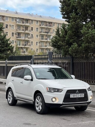 Mitsubishi Outlander 2012, 295,000 km - 3.0 l - Bakı