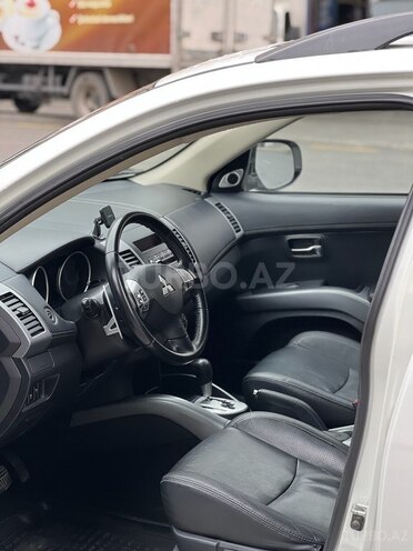 Mitsubishi Outlander 2012, 295,000 km - 3.0 l - Bakı