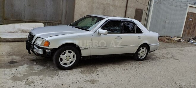 Mercedes C 220 1995, 574,500 km - 2.2 l - Bakı