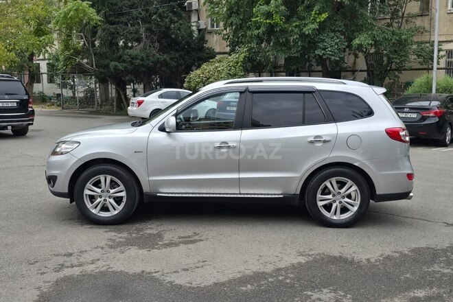 Hyundai Santa Fe 2010, 243,500 km - 2.0 л - Bakı