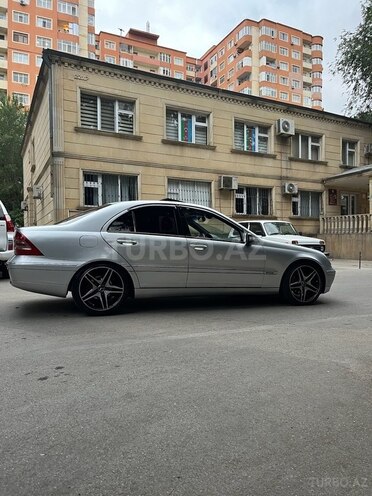 Mercedes C 200 2001, 334,625 km - 2.0 l - Bakı