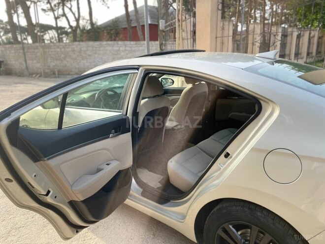 Hyundai Elantra 2016, 141,622 km - 2.0 l - Bakı