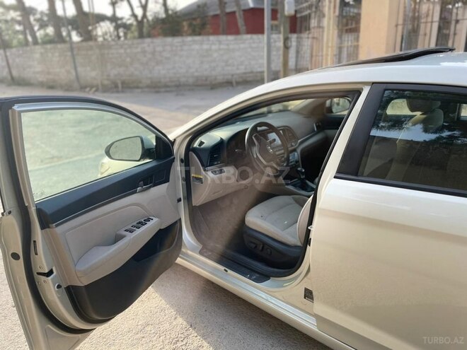 Hyundai Elantra 2016, 141,622 km - 2.0 l - Bakı