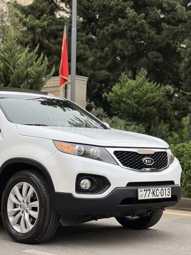 Kia Sorento 2011, 215,630 km - 2.0 l - Bakı
