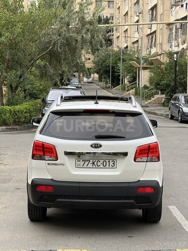 Kia Sorento 2011, 215,630 km - 2.0 l - Bakı