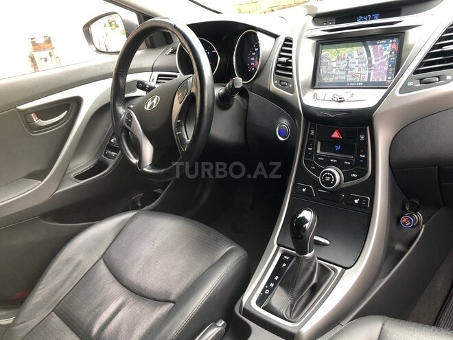 Hyundai Avante 2015, 140,000 km - 1.6 l - Bakı