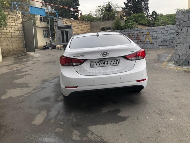 Hyundai Avante 2015, 140,000 km - 1.6 l - Bakı