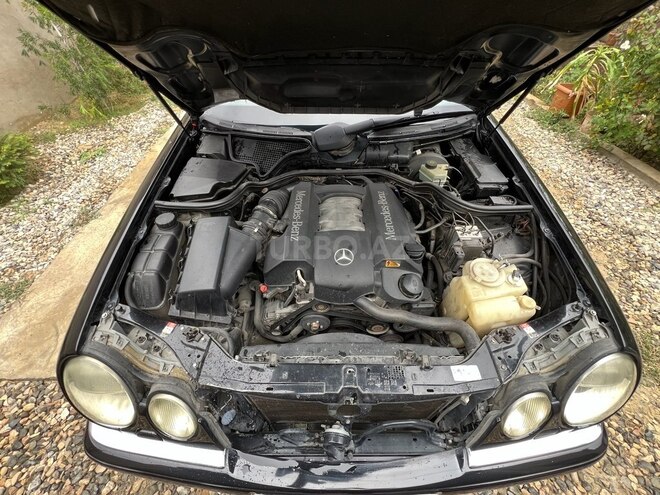 Mercedes E 240 1999, 402,000 km - 2.4 l - Bakı