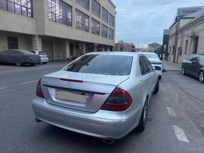 Mercedes E 350 2008, 260,000 km - 3.5 l - Bakı