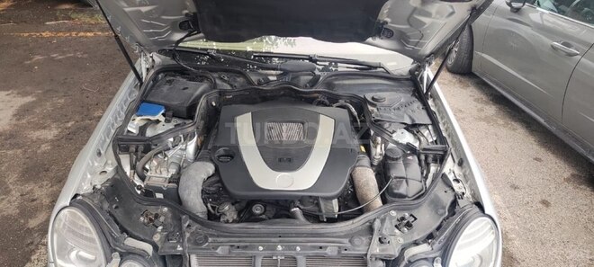 Mercedes E 350 2008, 260,000 km - 3.5 l - Bakı