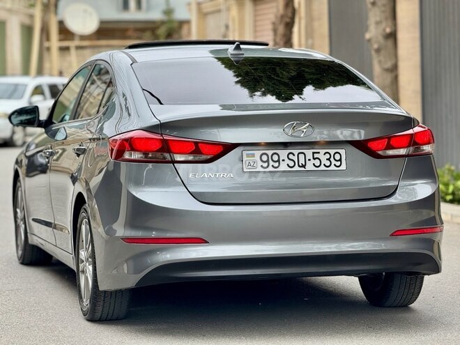 Hyundai Elantra 2017, 101,400 km - 2.0 l - Bakı