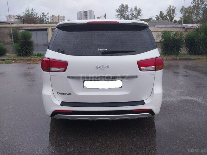 Kia Carnival 2015, 210,000 km - 2.2 l - Bakı