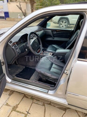 Mercedes E 230 1996, 657,987 km - 2.3 л - Bakı