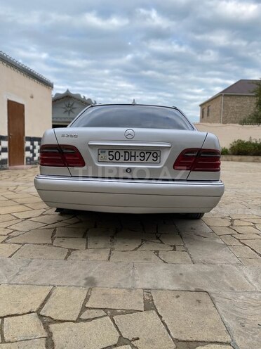 Mercedes E 230 1996, 657,987 km - 2.3 л - Bakı