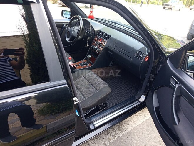 Mercedes C 200 1997, 304,998 km - 2.0 л - Ağcabədi