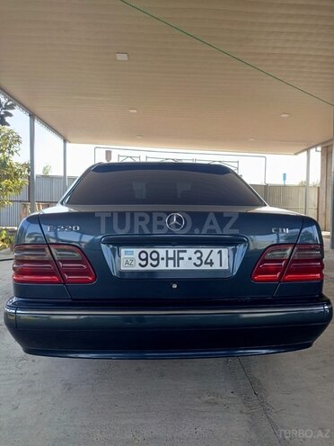 Mercedes E 220 1999, 382,000 km - 2.2 л - Masallı