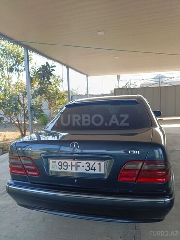 Mercedes E 220 1999, 382,000 km - 2.2 л - Masallı