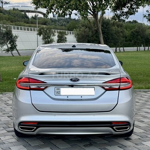 Ford Fusion (North America) 2017, 226,000 km - 2.0 л - Bakı