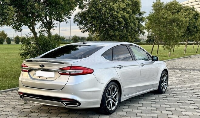 Ford Fusion (North America) 2017, 226,000 km - 2.0 л - Bakı