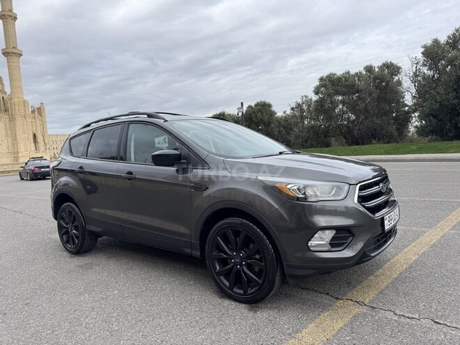 Ford Escape 2018, 167,000 km - 1.5 l - Bakı
