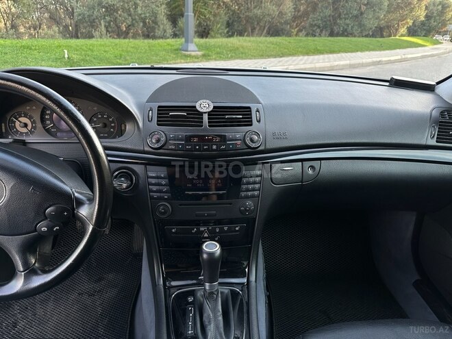 Mercedes E 240-9