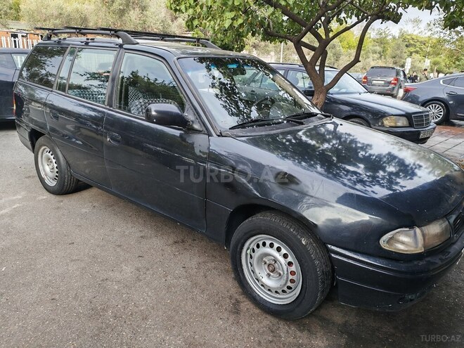Opel Astra 1996, 355,000 km - 1.6 l - Bakı