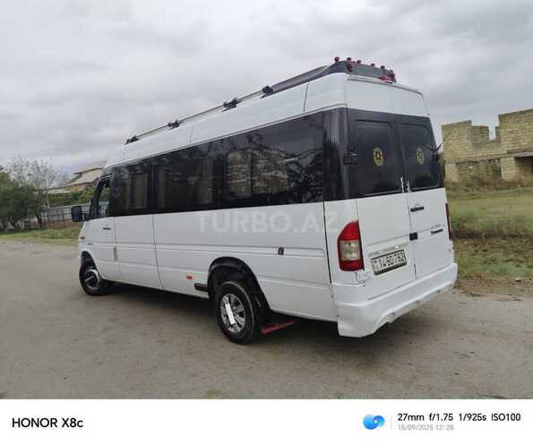 Mercedes Sprinter 413 2004, 453,628 km - 2.2 l - Biləsuvar