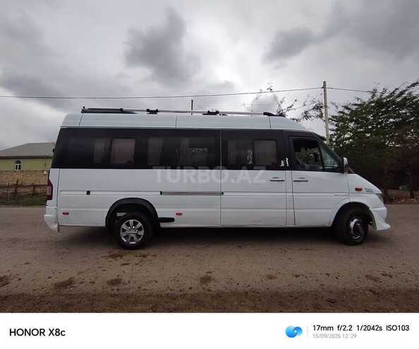 Mercedes Sprinter 413 2004, 453,628 km - 2.2 l - Biləsuvar