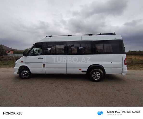 Mercedes Sprinter 413 2004, 453,628 km - 2.2 l - Biləsuvar