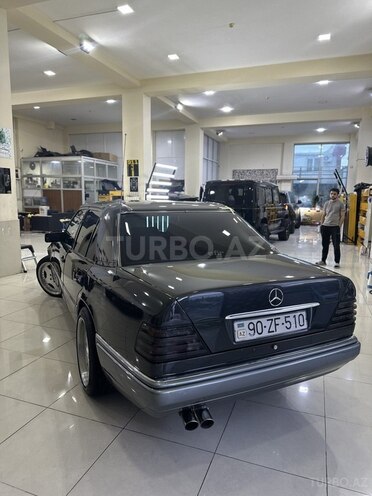 Mercedes E 220 1995, 430,000 km - 2.2 l - Bakı