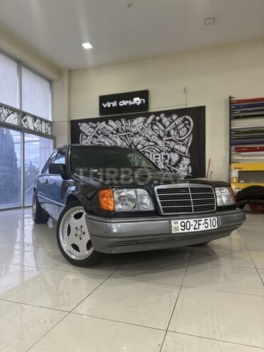 Mercedes E 220 1995, 430,000 km - 2.2 l - Bakı