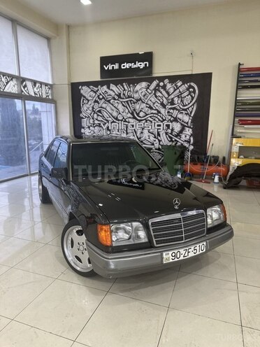 Mercedes E 220 1995, 430,000 km - 2.2 l - Bakı